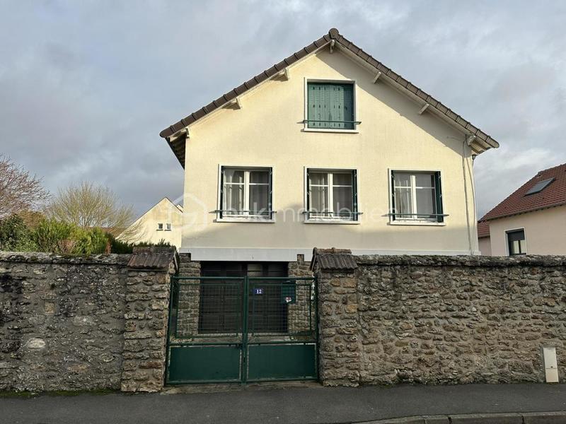 Maison de village - 88 m² - 5 pièces