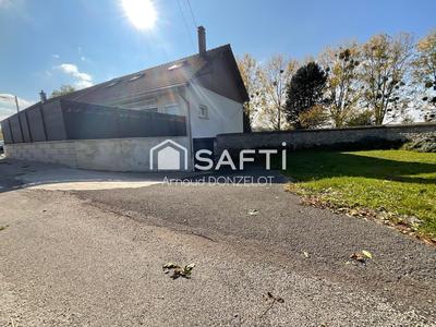 Maison - 180 m² - 6 pièces