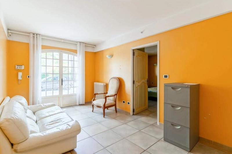 Maison - 500 m² - 8 pièces