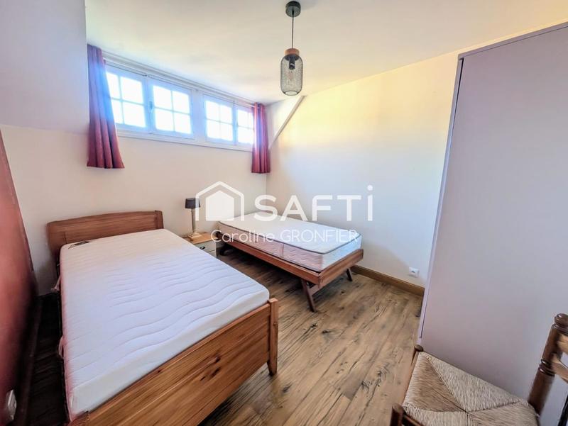 Maison - 323 m² - 11 pièces