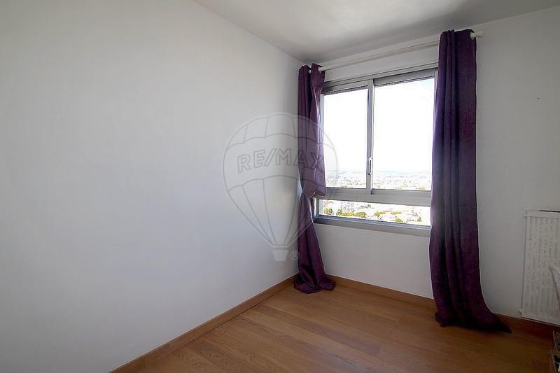 Appartement - 82 m² - 4 pièces