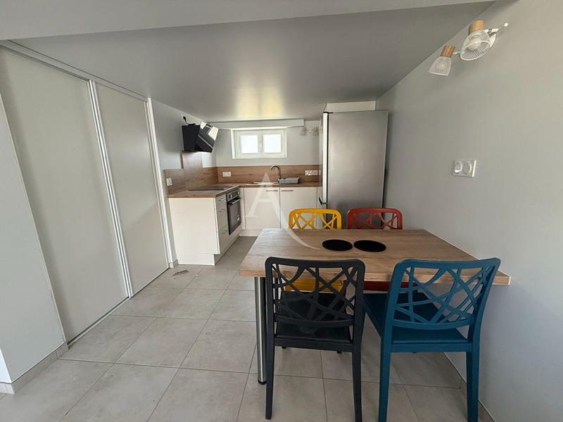 Chambre - 12 m² - 2 pièces