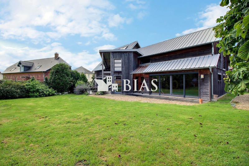 Maison contemporaine - 230 m² - 6 pièces