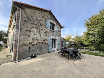 Maison - 270 m² - 10 pièces