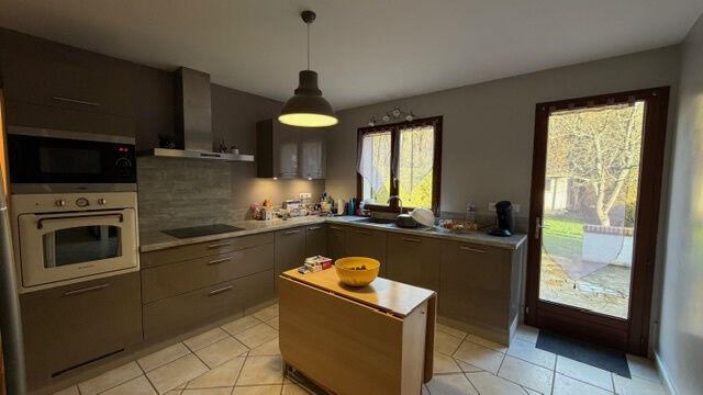 Maison - 142 m² - 2 pièces