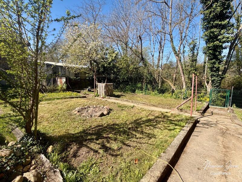 Maison - 161 m² - 7 pièces