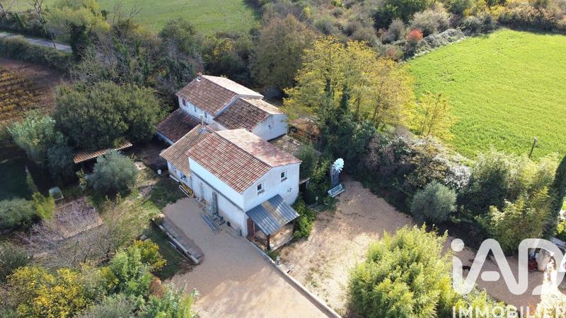 Maison - 253 m² - 4 pièces