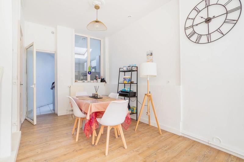 Maison - 87 m² - 4 pièces