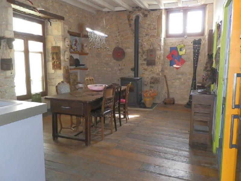 Maison de village - 200 m² - 2 pièces