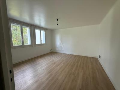 Appartement - 72 m² - 4 pièces