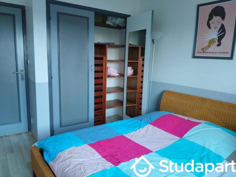 Chambre - 11 m² - 1 pièce