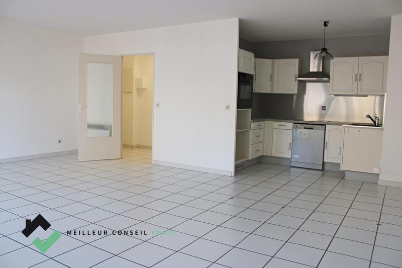 Appartement - 90 m² - 4 pièces