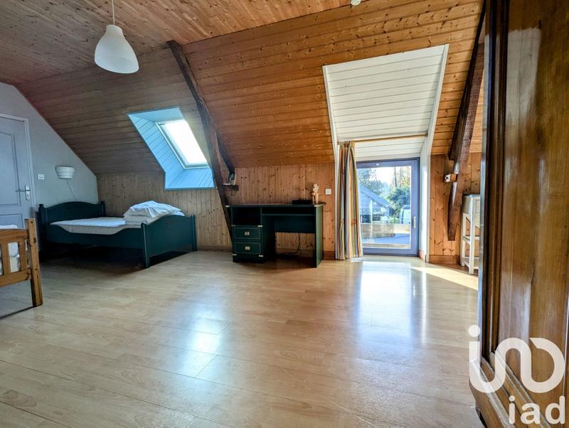 Maison - 214 m² - 7 pièces