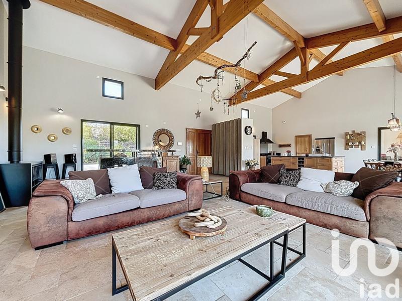 Maison - 322 m² - 14 pièces