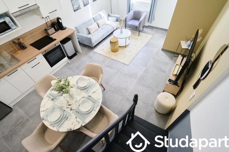 Chambre - 10 m² - 1 pièce