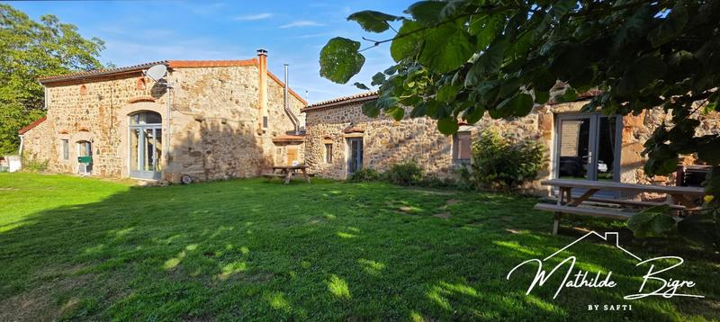 Maison - 234 m² - 11 pièces