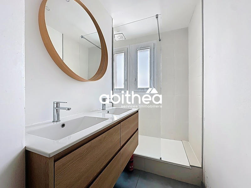 Appartement - 79 m² - 5 pièces