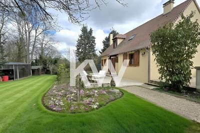 Maison contemporaine - 268 m² - 7 pièces