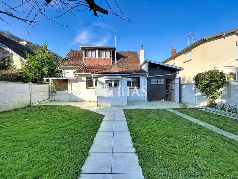 Maison - 74 m² - 5 pièces