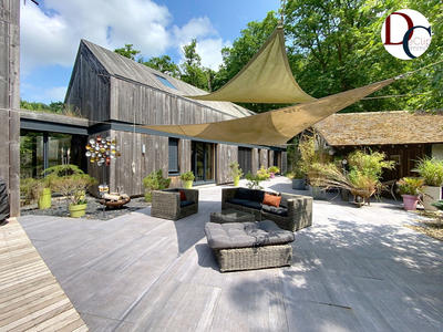 Maison - 500 m² - 12 pièces