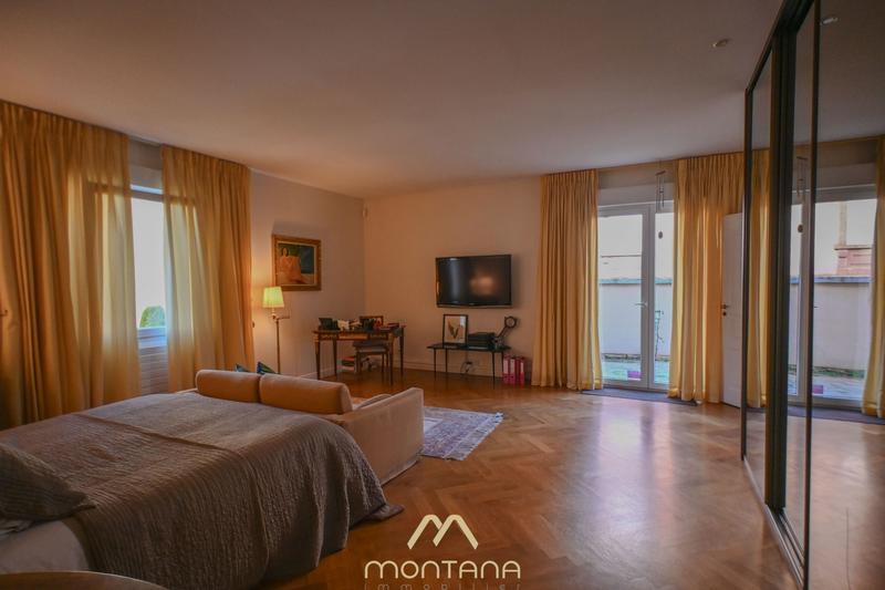 Maison - 213 m² - 7 pièces