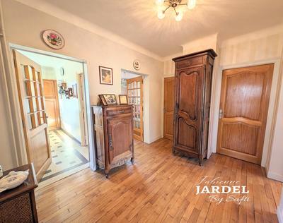 Maison - 162 m² - 6 pièces