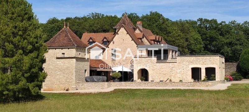 Maison - 249 m² - 10 pièces