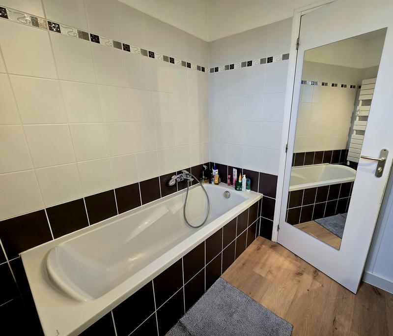 Maison contemporaine - 155 m² - 8 pièces