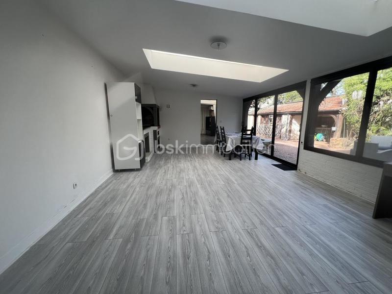 Maison - 266 m² - 6 pièces