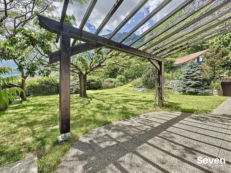 Maison - 158 m² - 6 pièces