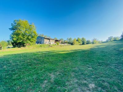 Maison de domaine équestre - 100 m² - 8 pièces