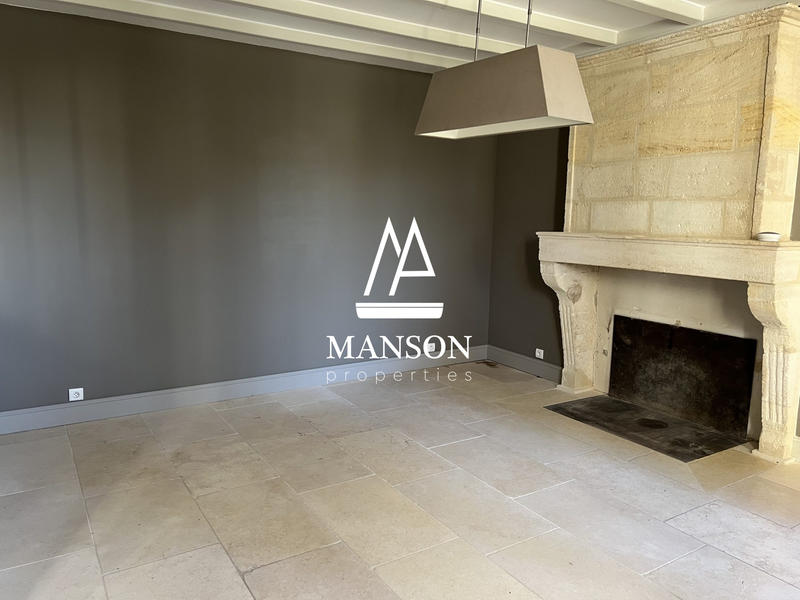Maison - 350 m² - 10 pièces