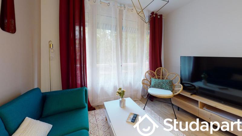 Chambre - 10 m² - 1 pièce