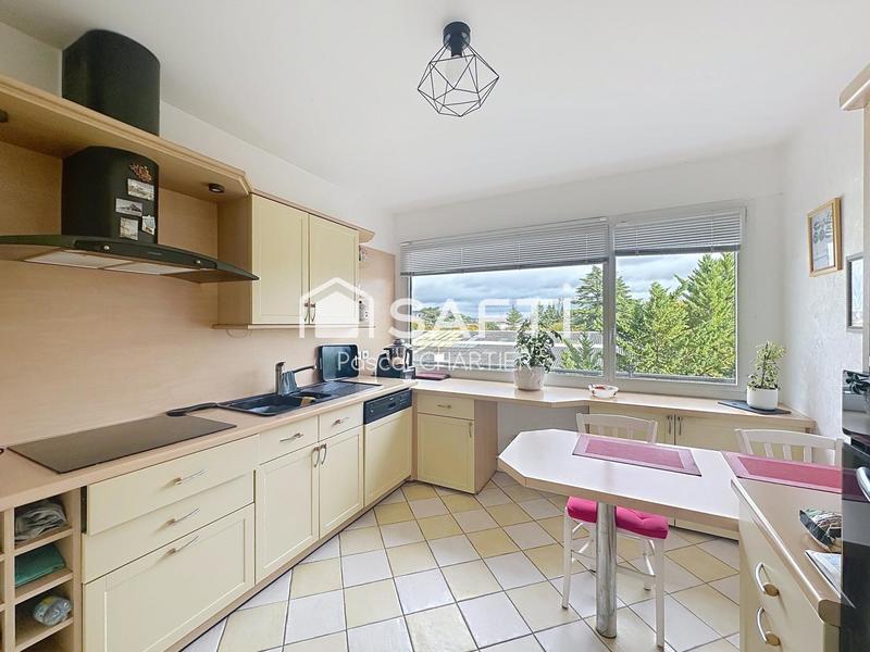 Appartement - 125 m² - 5 pièces