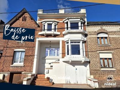 Maison - 140 m² - 5 pièces