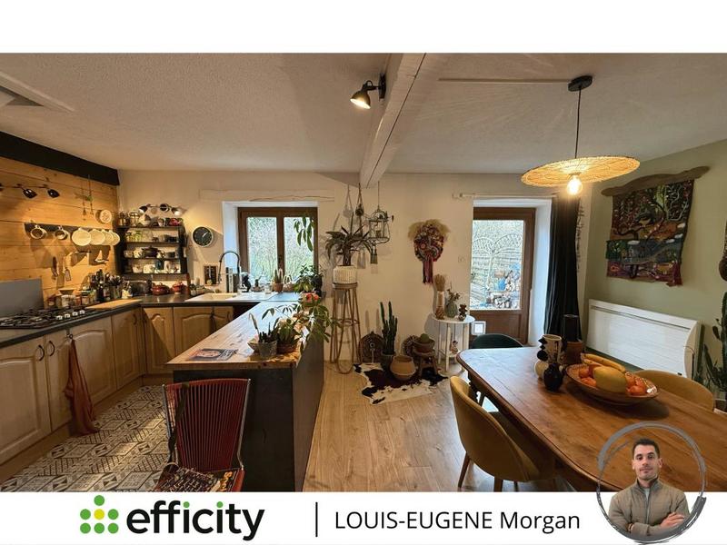 Maison - 95 m² - 4 pièces