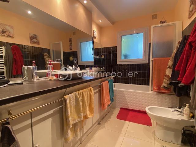 Villa - 220 m² - 7 pièces