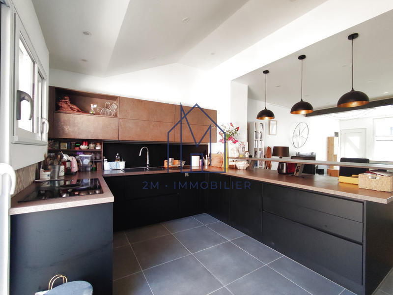 Maison - 155 m² - 6 pièces