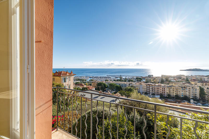 Appartement - 190 m² - 4 pièces