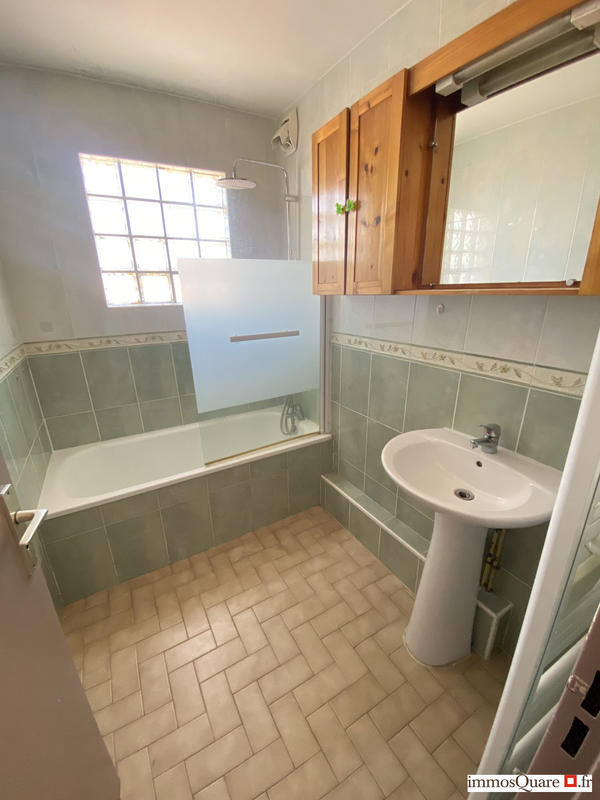 Appartement - 84 m² - 4 pièces