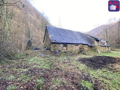 Grange - 66 m² - 2 pièces