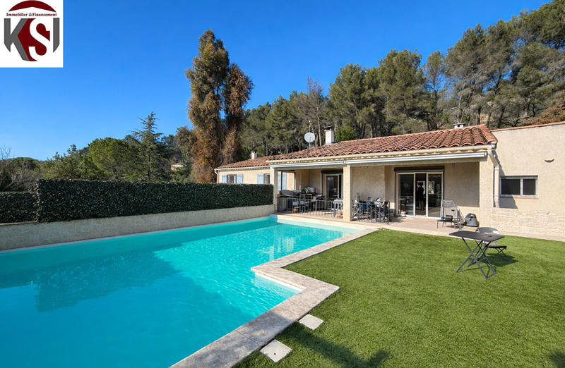 Maison - 277 m² - 12 pièces