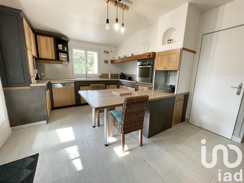 Maison - 180 m² - 7 pièces