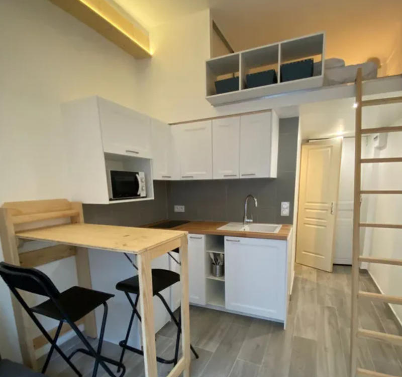 Studio - 14 m² - 1 pièce