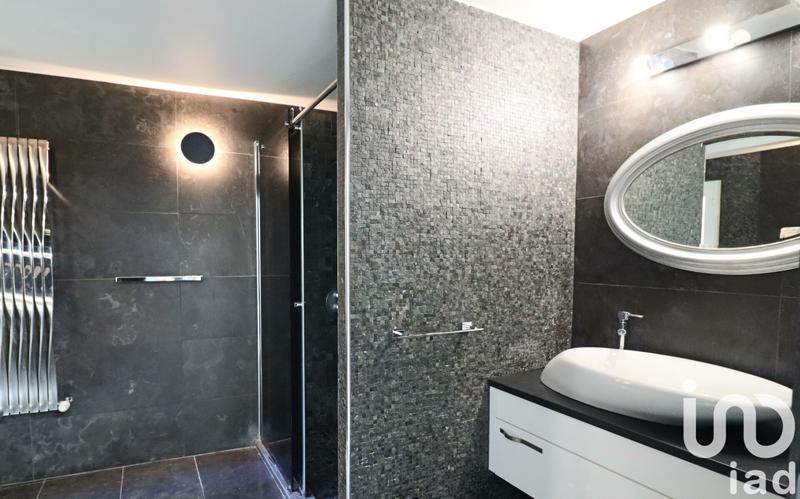 Maison - 195 m² - 6 pièces