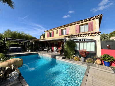 Maison - 160 m² - 6 pièces