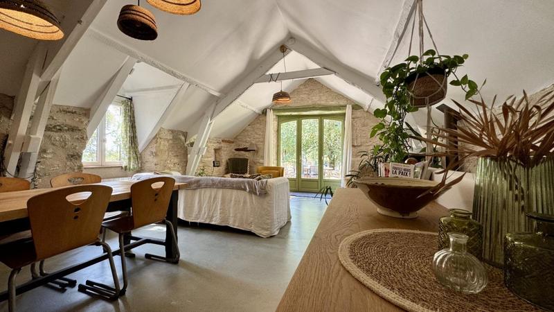 Corps de ferme - 250 m² - 11 pièces