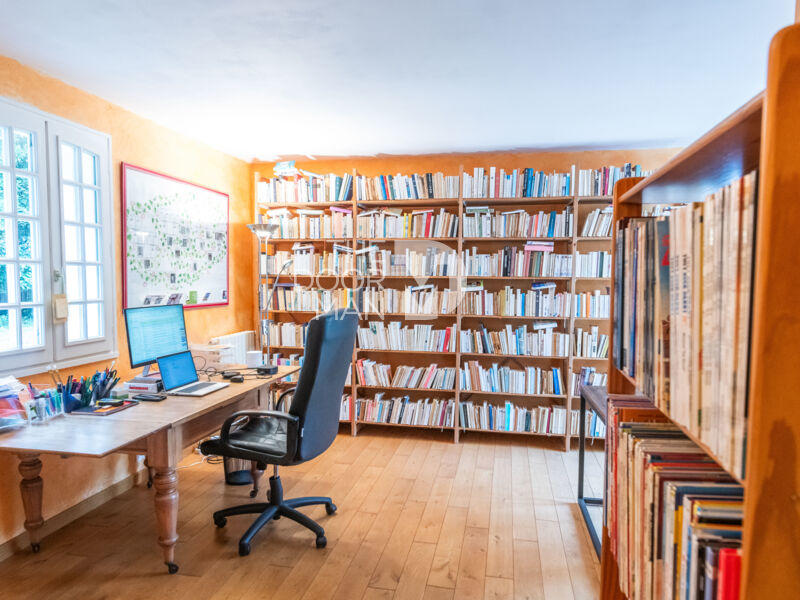 Longère - 334 m² - 9 pièces