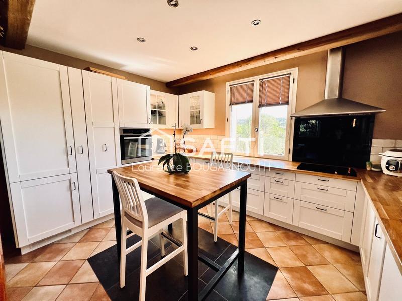 Maison - 156 m² - 5 pièces