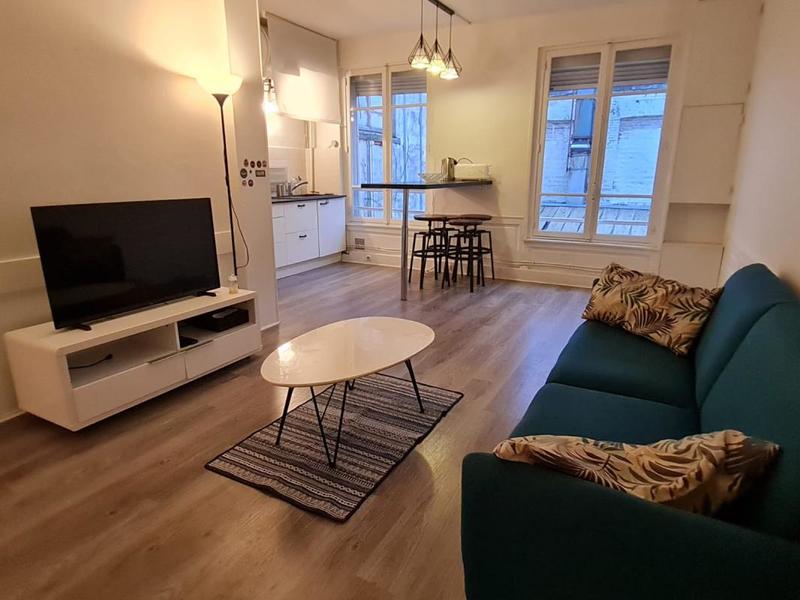 Appartement ancien - 106 m² - 5 pièces